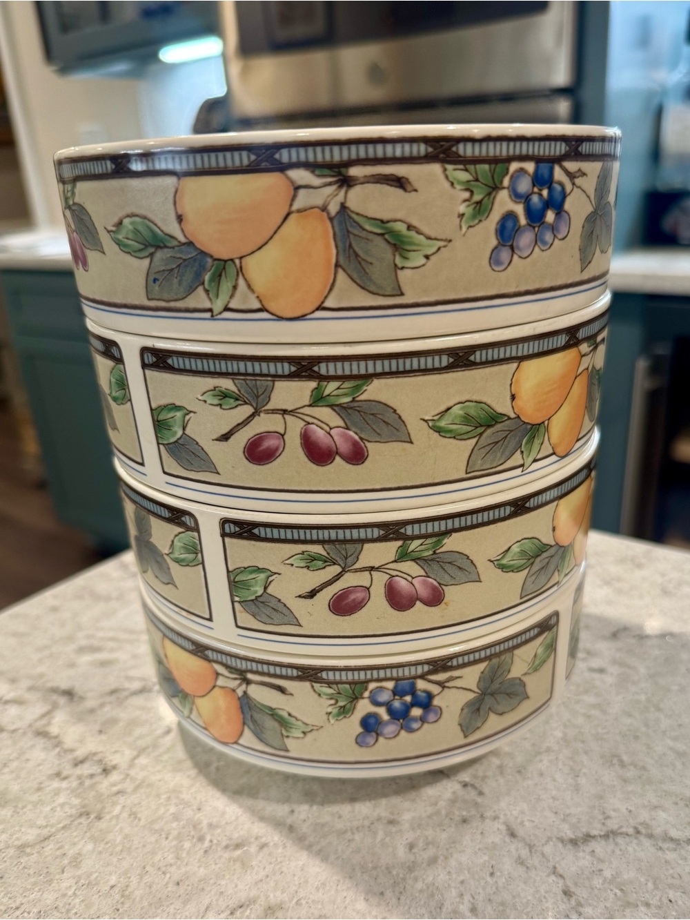 4 Mikasa Intaglio GARDEN HARVEST 6.25" Soup Cereal Bowls Fruit Border CAC29 EUC